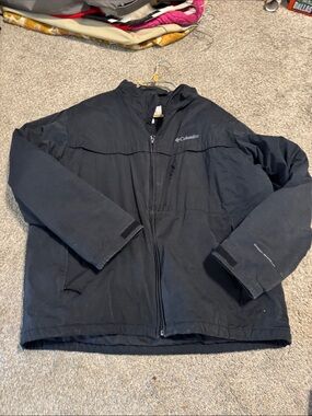 Columbia Black Men’s Puffer Jacket with Hood